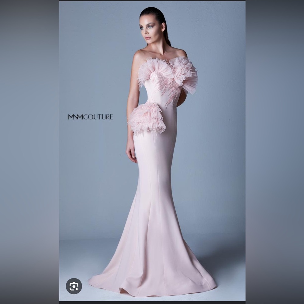 Mnm couture gown G1091